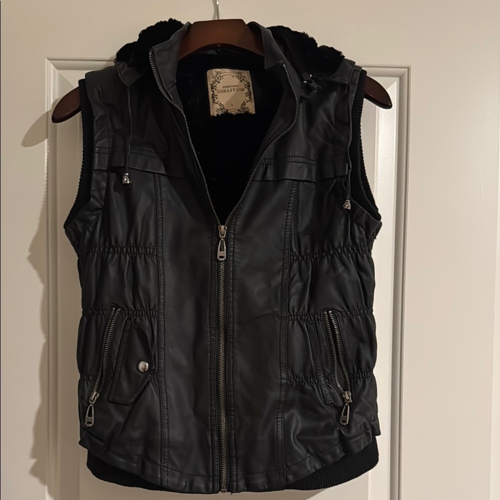 Black Sleeveless Faux Leather Vest Jacket